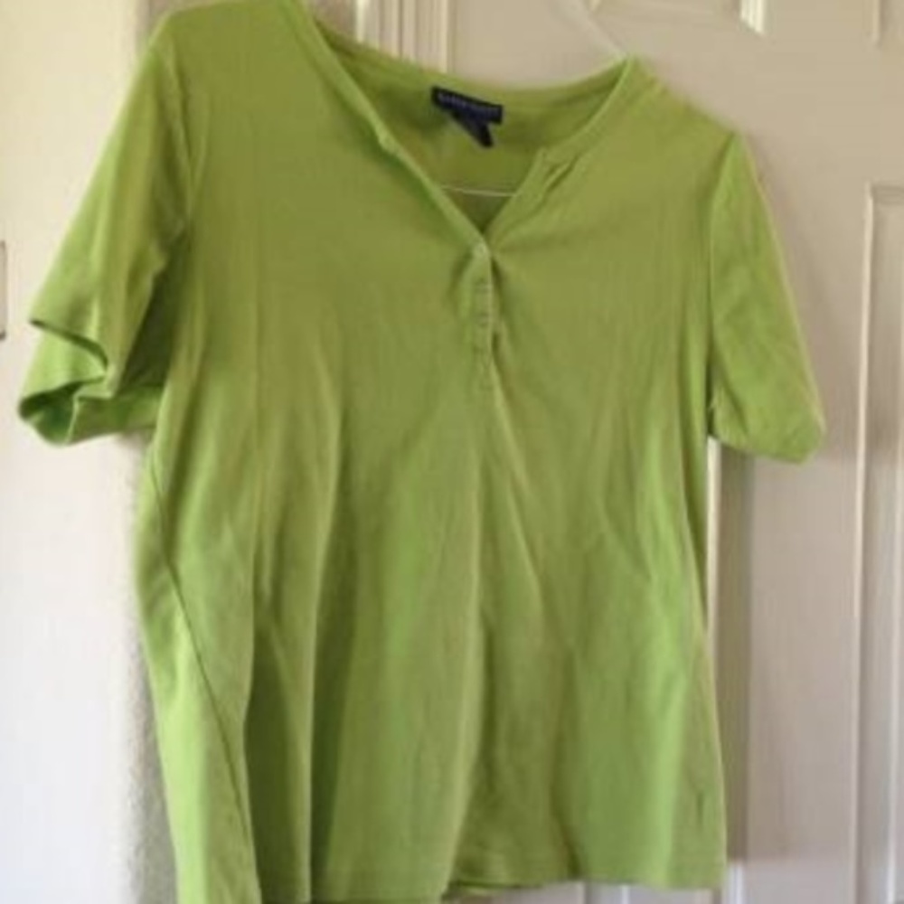 Karen Scott green short sleeve top size M
